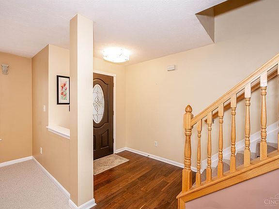 3rd image of 553 Parkview Ct