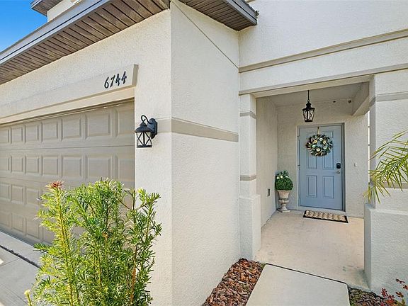 3rd image of 6744 Back 40 Loop