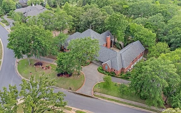 2nd image of 36 Golf Club Dr