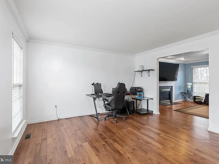 10103 Cotter Ct — Photo 10