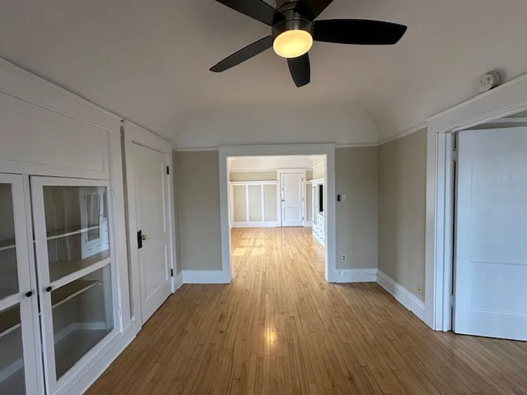 Freshly Renovated 2BR Apartments Near UWM Heat Included — Photo 10