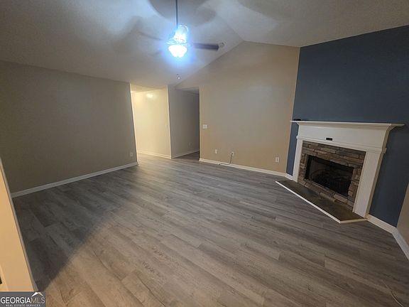 5th image of 358 Autumn Ridge Trl