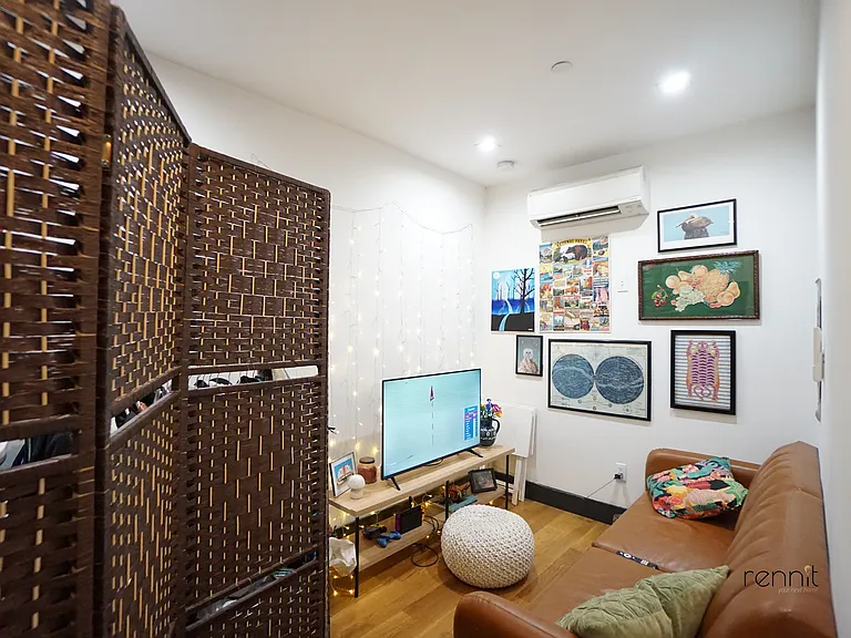 562 Park Pl #2B — Photo 17