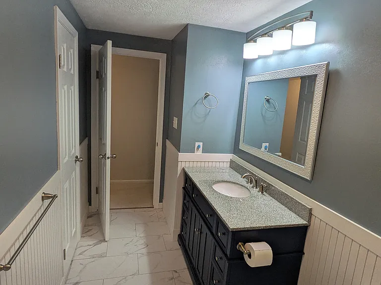 Streamvale Cir — Photo 42