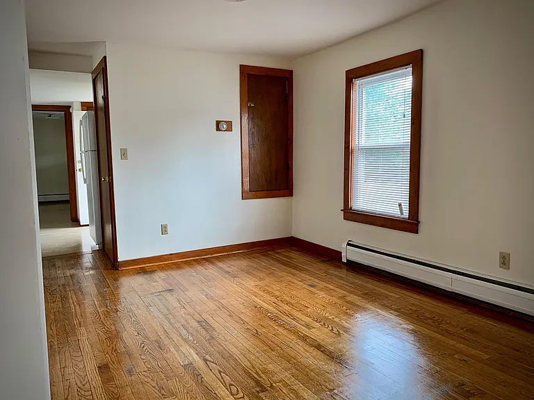 7 Sycamore St #2 — Photo 8