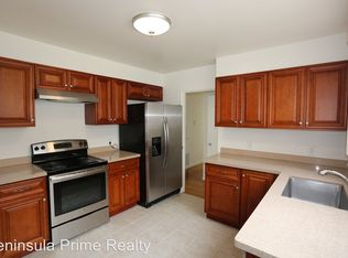 21 Oakmont Dr, Daly City, CA 94015