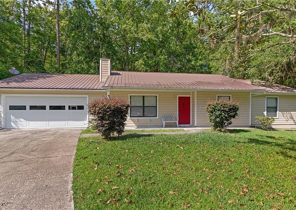 1st image of 230 Creekwood Dr