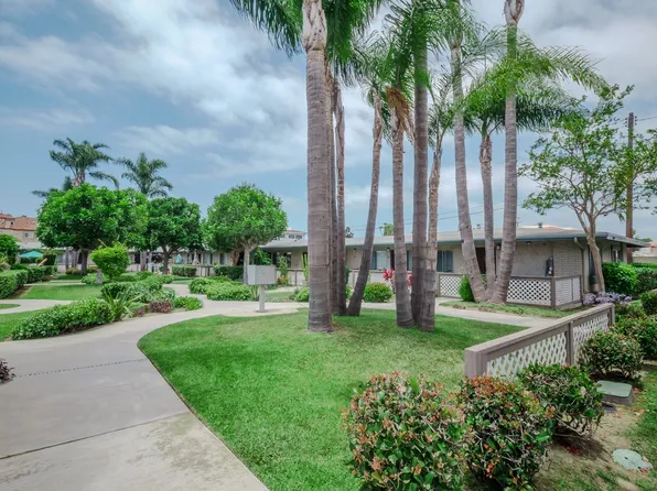 18891 Delaware Street, 18891 Delaware St APT 13, Huntington Beach, CA 92648