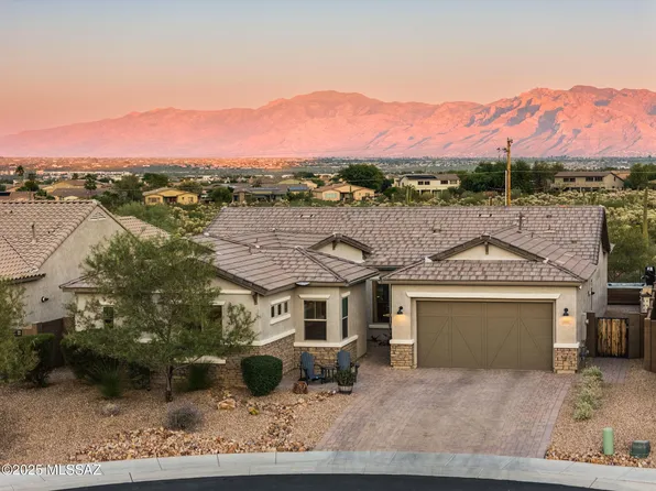 8430 N Confessions Dr, Tucson, AZ 85743
