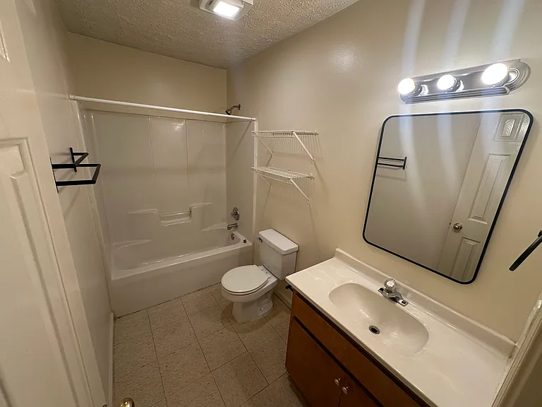 63 Lee Road 2060 — Photo 6