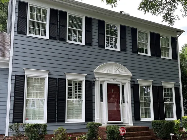 21315 Harken Dr, Cornelius, NC 28031