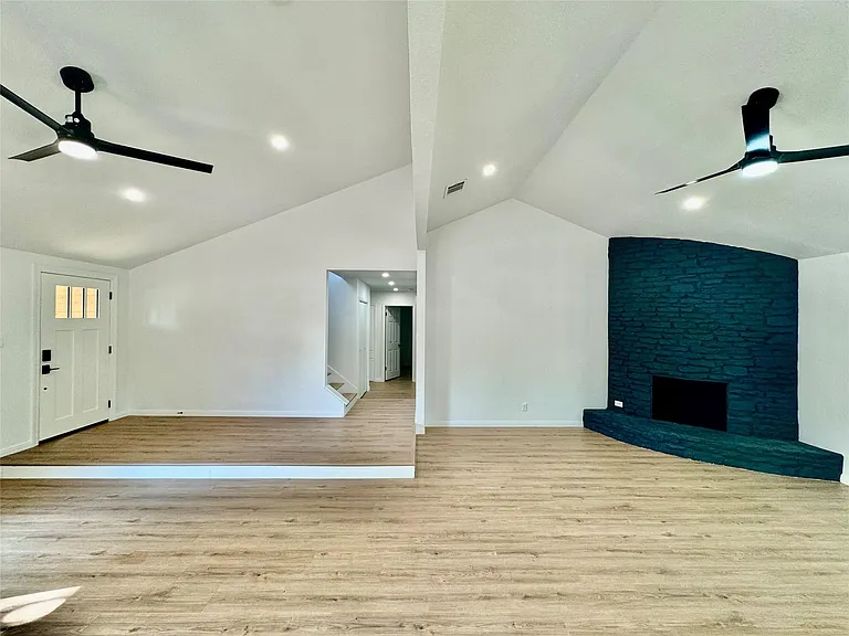 9506 Stonebridge Dr — Photo 17