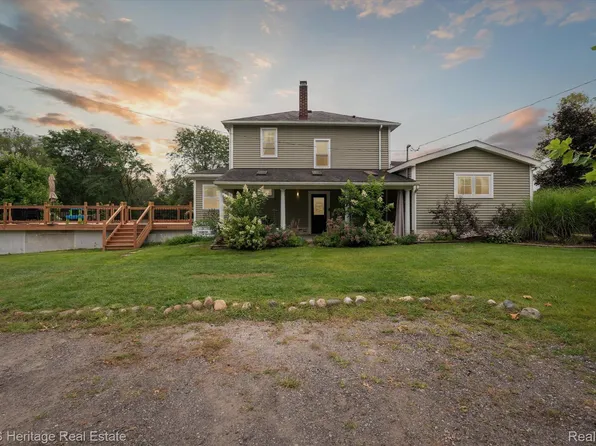 5160 Preston Rd, Howell, MI 48855