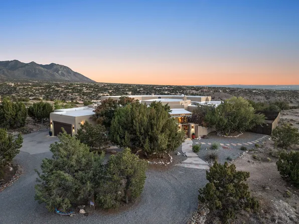 1 Calle Del Viento, Placitas, NM 87043