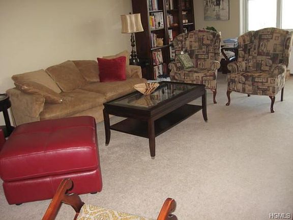 5th image of 499 N Broadway APT 6L