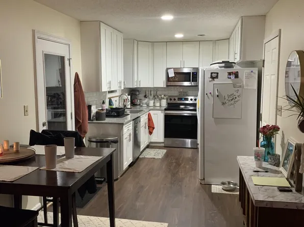 625 W Edgewood St #625, Springfield, MO 65807