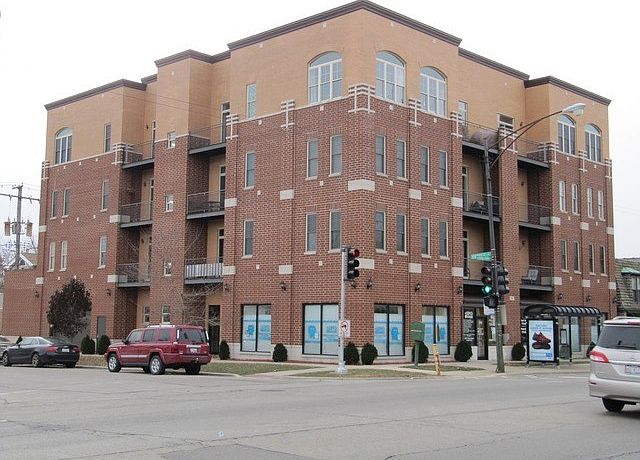1st image of 3954 N Oriole Ave APT 303