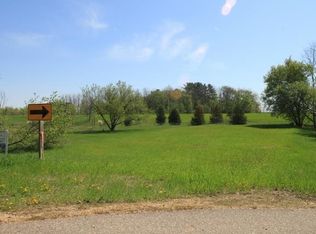 E 7th St, Westfield, WI 53964