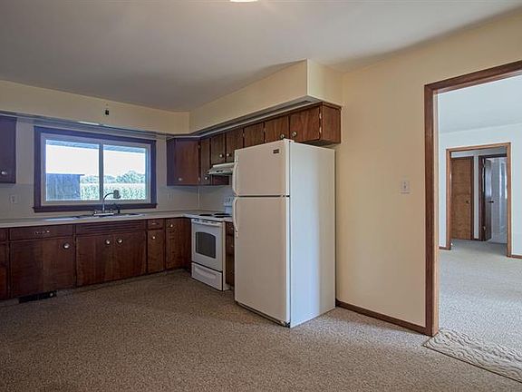4th image of 2799 10th St