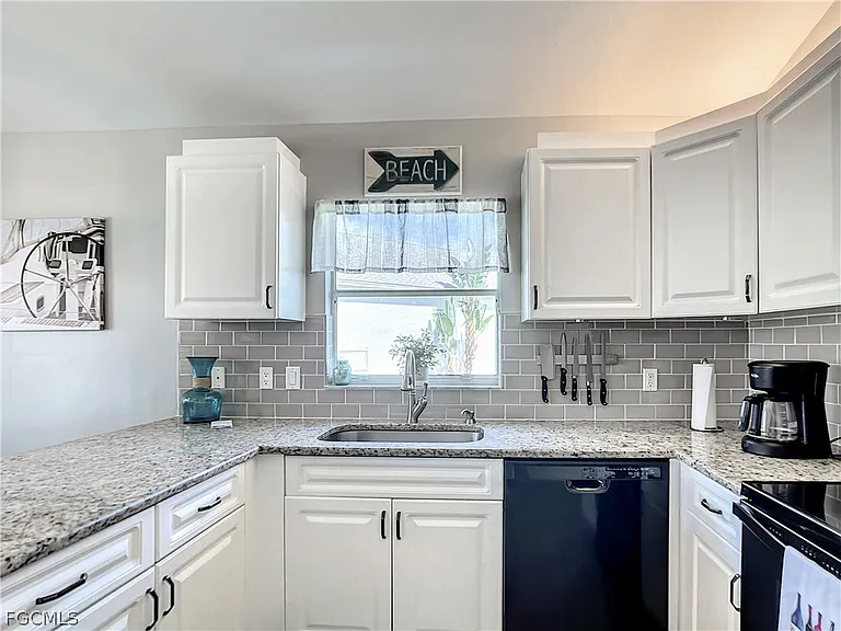 13633 Admiral Ct — Photo 14