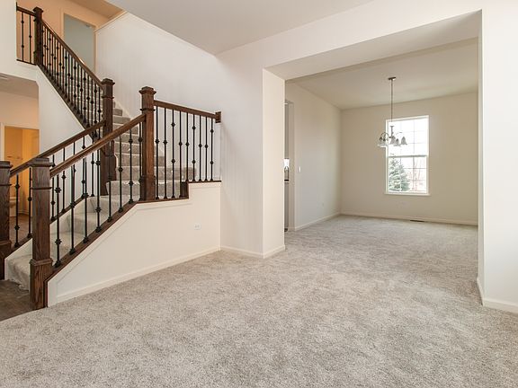 3rd image of 3189 Manchester Dr