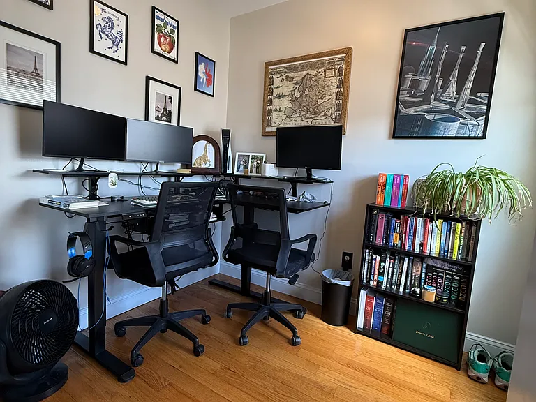 159 Marion St #3 — Photo 5