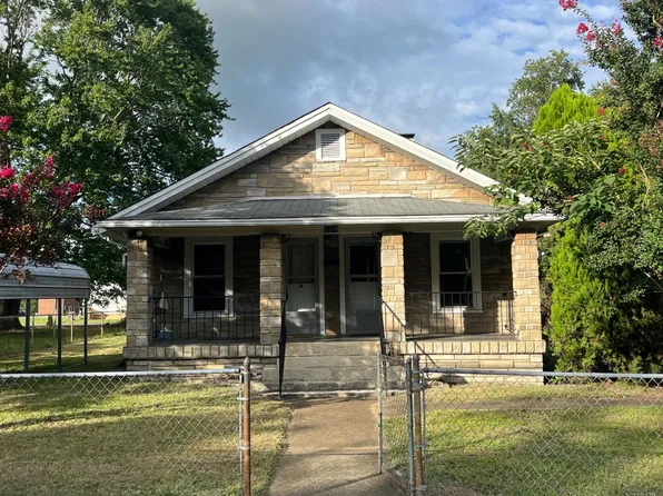 1109 Amherst Ave, Altavista, VA 24517