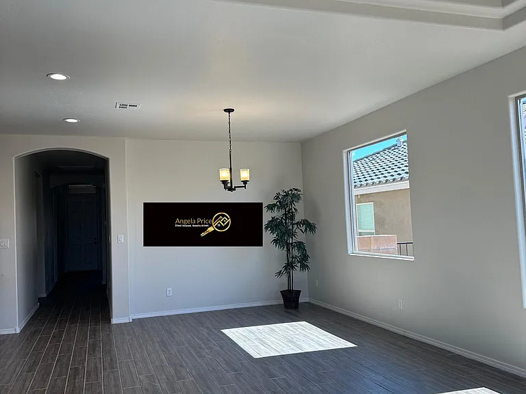 7412 Redbloom Rd NW — Photo 5