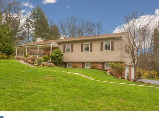 404 Ivy Ln, Glen Mills, PA 19342