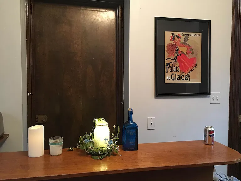 1533 Green St #1R — Photo 5
