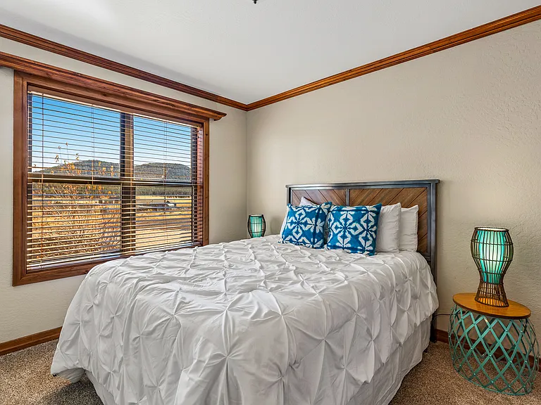 8950 W Antoinette Way — Photo 41
