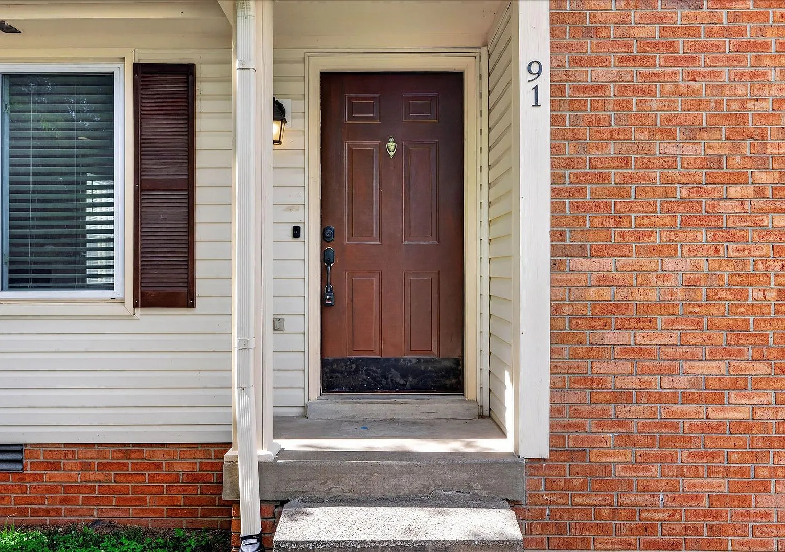 Pet Friendly Three Bedroom! — Photo 3