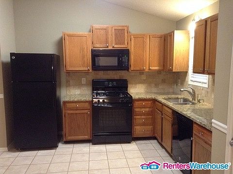 2nd image of 5997 Bayside Dr