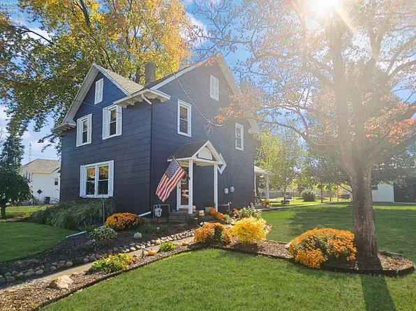 260 South St, Clyde, OH 43410
