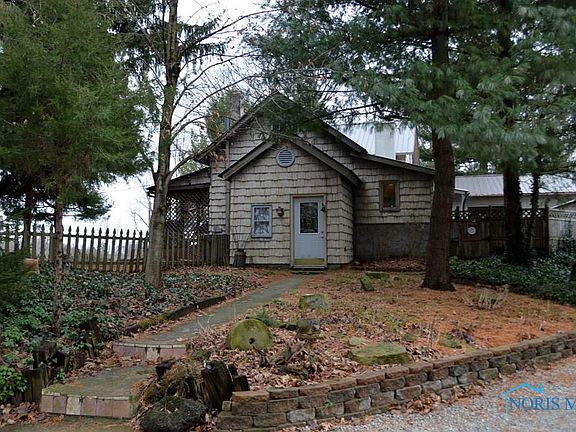 2nd image of 4406 County Road B
