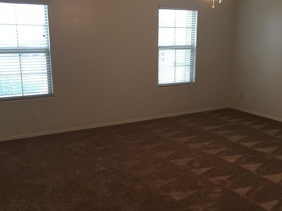 4th image of 23712 S 210th Pl