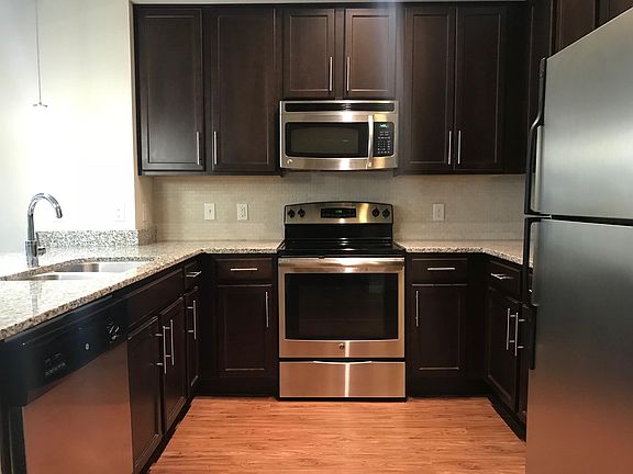 4th image of 1025 Lake Baldwin Ln Unit 104