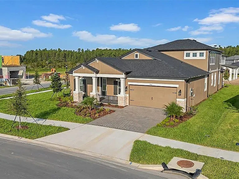 5841 Riverston Ave — Photo 12