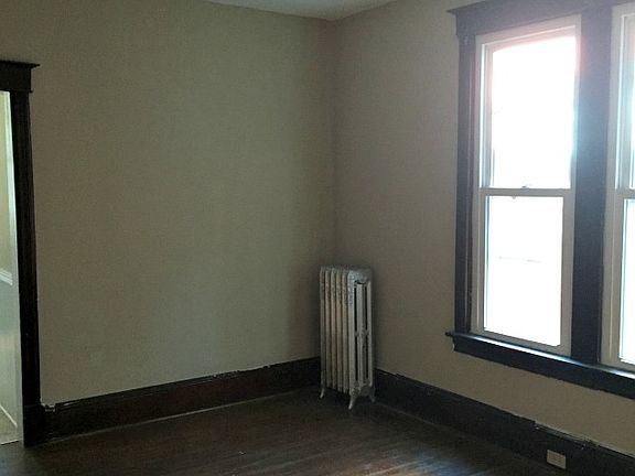 5th image of 163 S Potomac St #2