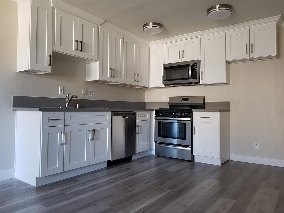 1st image of 13850 Victory Blvd APT 207