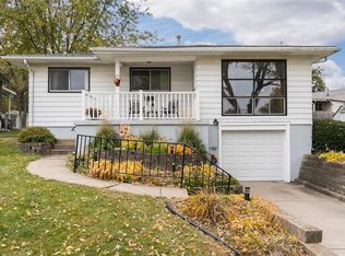 1204 16th St SW, Cedar Rapids, IA 52404