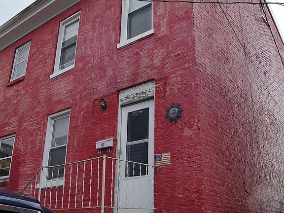 4th image of 34 N Mulberry St