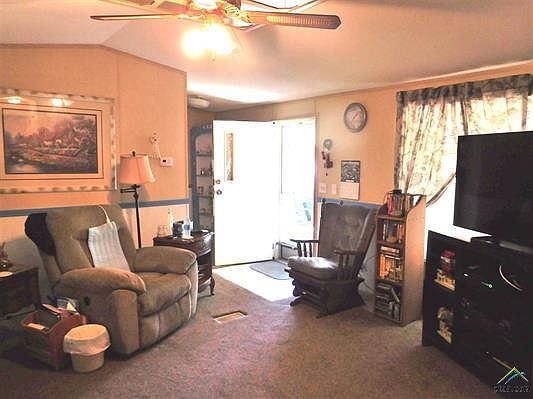 3rd image of 20853 Sunnyland Dr