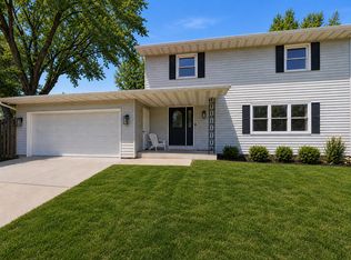 105 26th St NW, Rochester, MN 55901