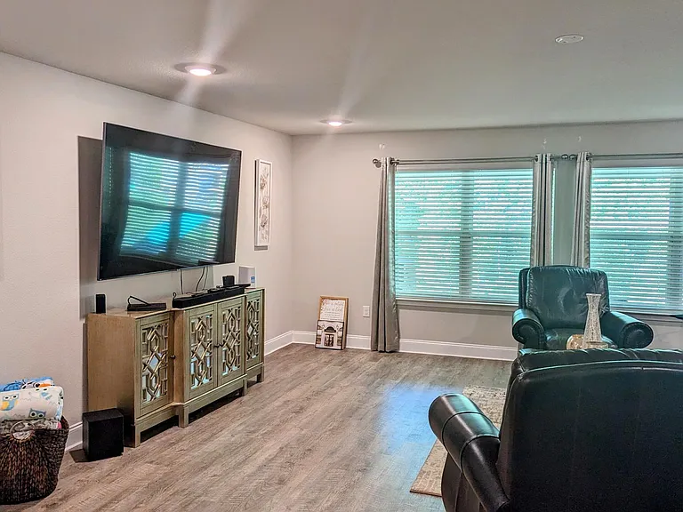 10404 Willow Leaf Dr — Photo 19