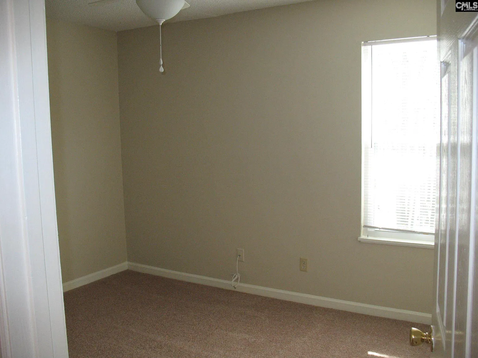 2 bed, 900 sqft, $950 — Photo 4