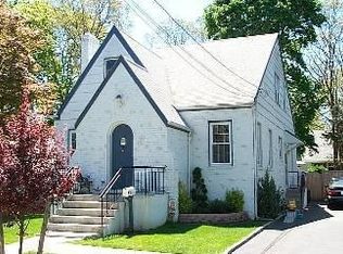 268 Toronto Ave, Massapequa, NY 11758