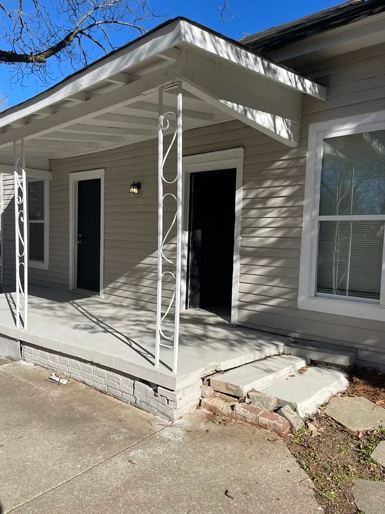 205 Ware Street - 1 — Photo 1