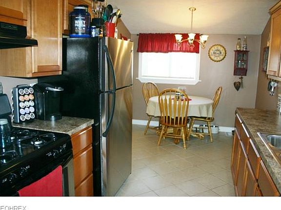 2nd image of 425 Pecan Dr