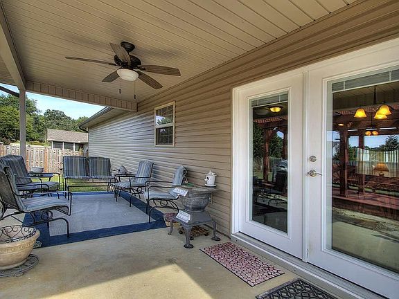 4th image of 183 Shiloh Rd